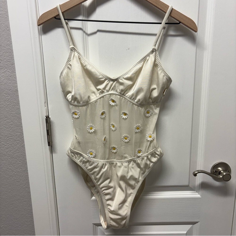 Vintage Guess Swimsuit With Mesh and Flower Appliqué Size 13/14 juniors